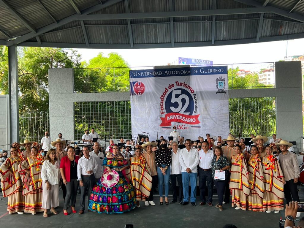 Ofrece la Filarmónica de Acapulco concierto especial a estudiantes de