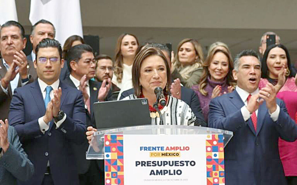 Xóchitl Gálvez presenta propuesta de presupuesto 2024 de la oposición