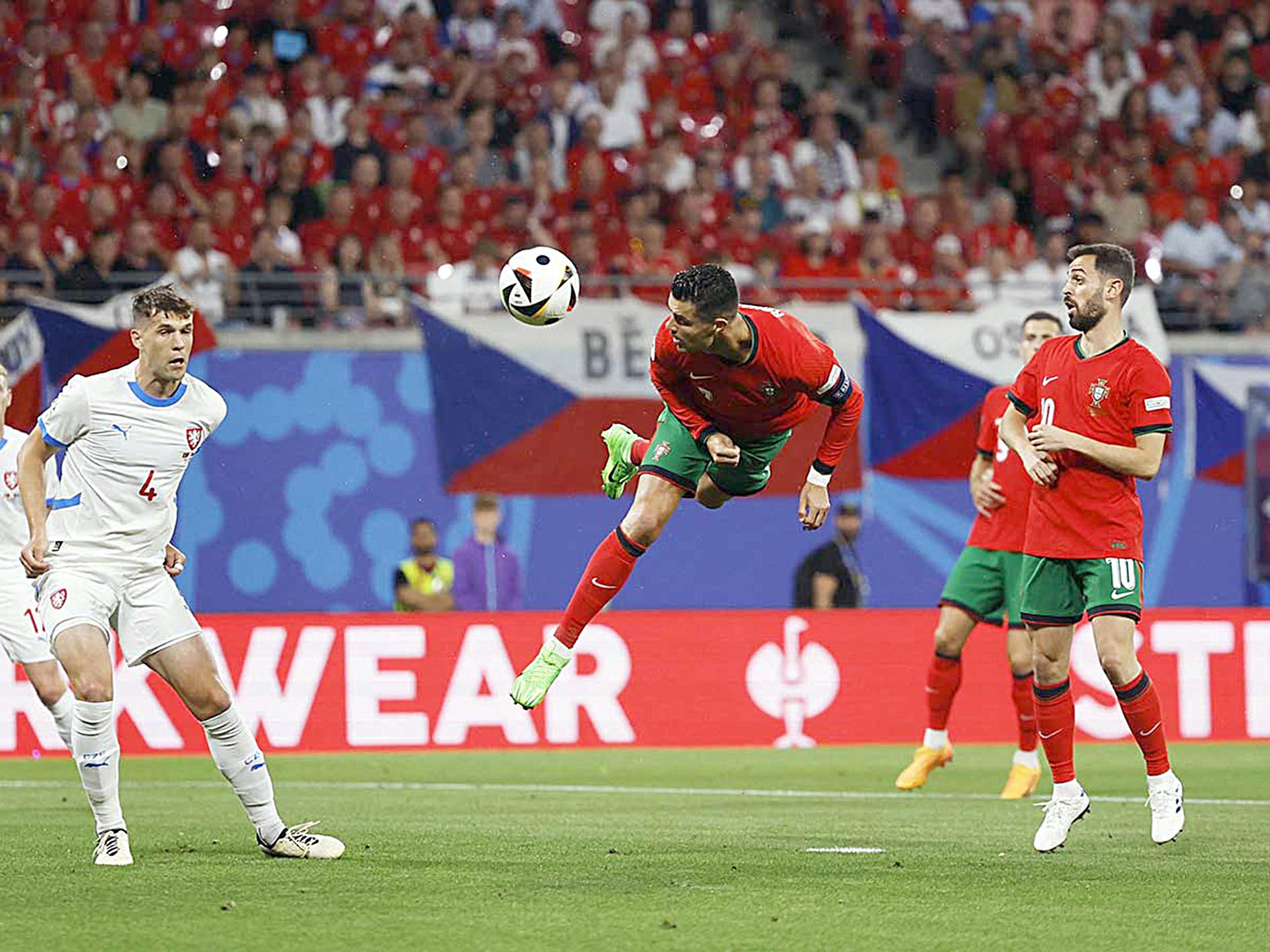 Portugal Vence De Forma Emocionante Y Ag Nica A Chequia Dentro Del