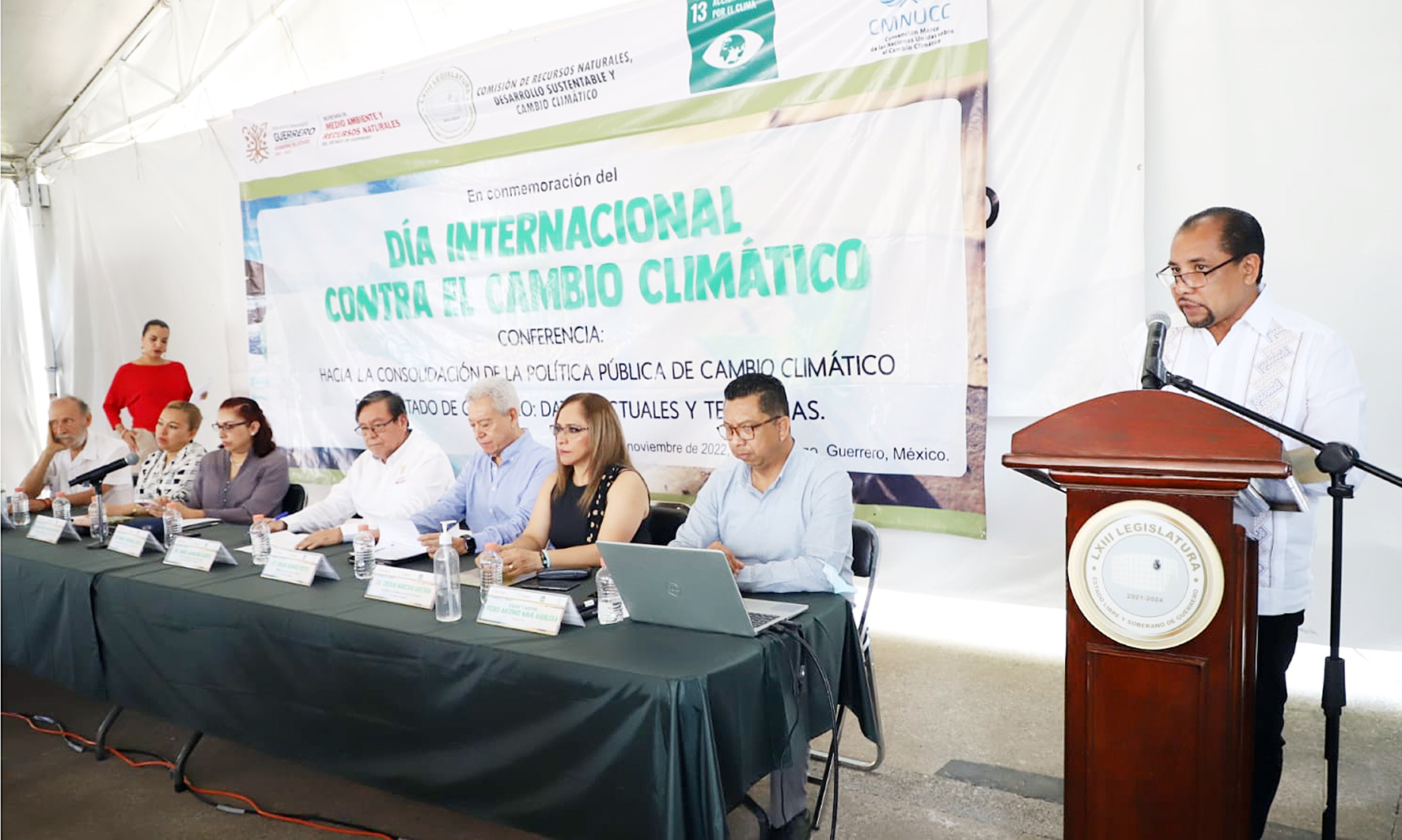 Imparten conferencia sobre cambio climático en Congreso del Estado
