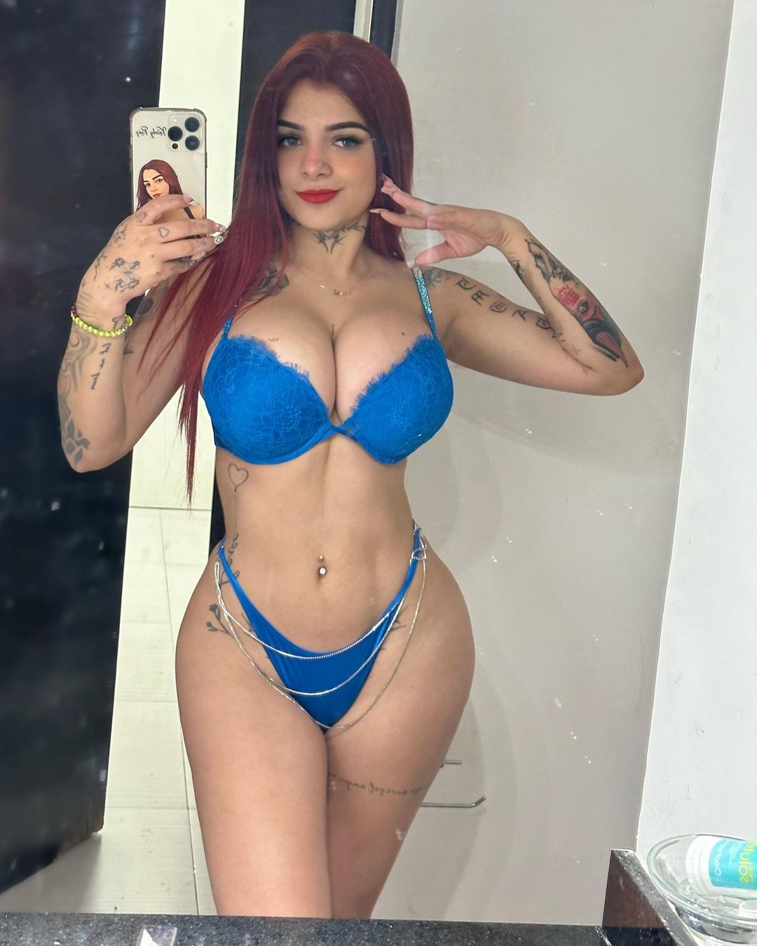 Karely Ruiz desata los likes de sus fans posando en coqueta lencería