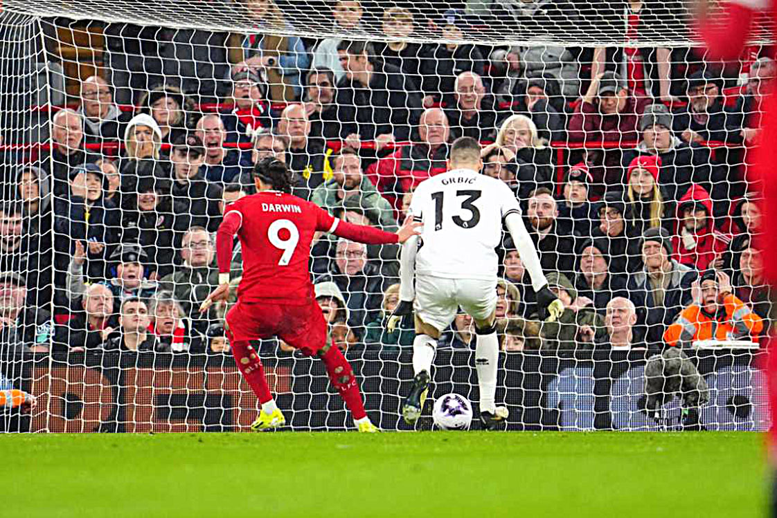 Liverpool recupera la cima tras vencer 3-1 al Sheffield United, en la  Premier League