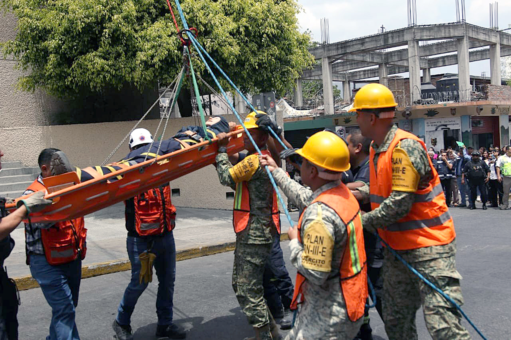 Participaron 167 mil 850 personas en simulacro de sismo en todo el estado