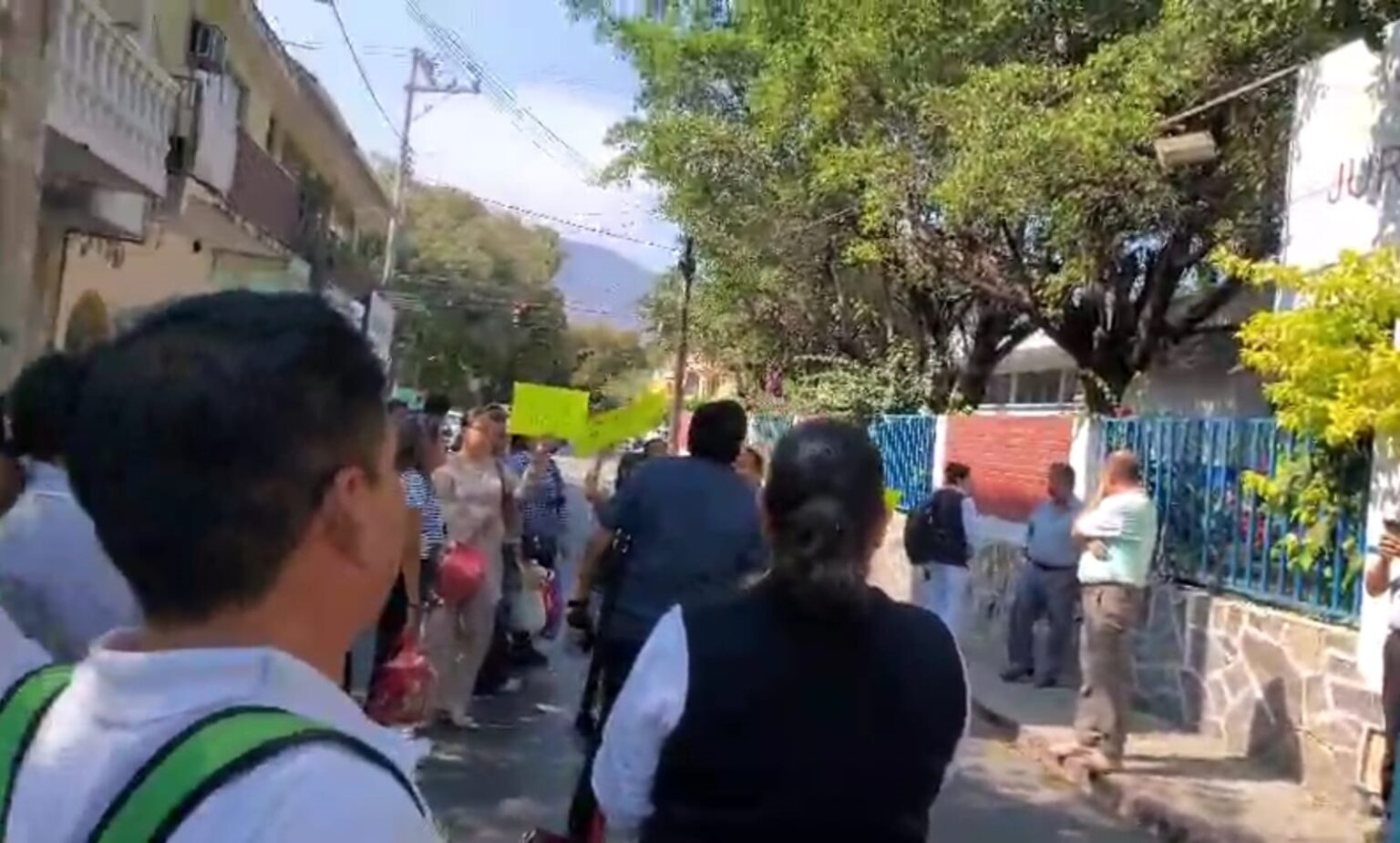 Trabajadores de salud en la Zona Norte realizan paro de labores